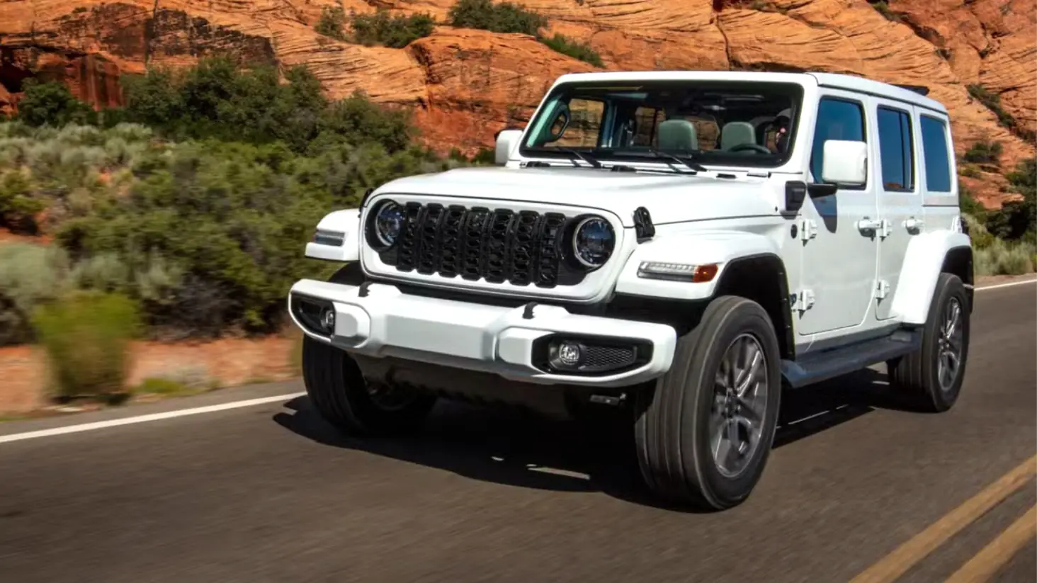 Jeep gọi sửa chữa hơn 320.000 xe hybrid tại thị trường Mỹ